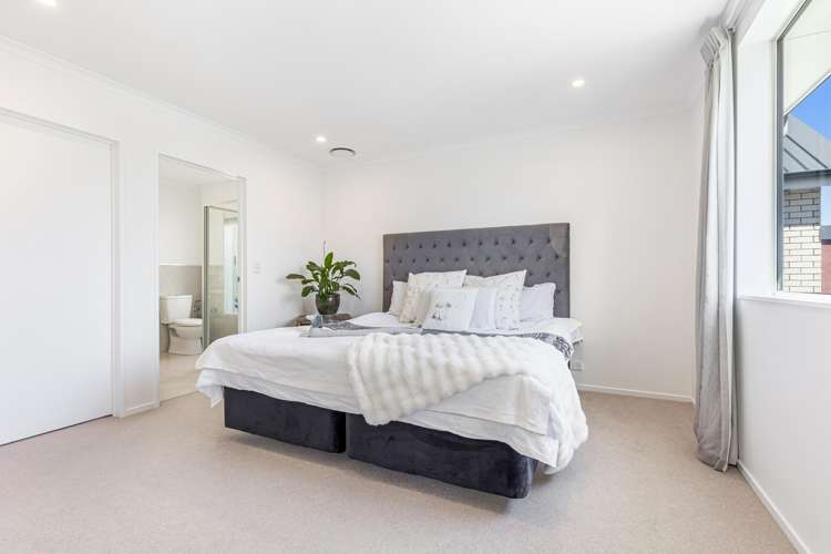 7 Peihana Road Hobsonville_15