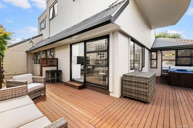 2/47 Clovelly Road Bucklands Beach_11