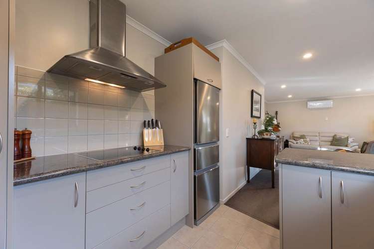  A/1 Alexander Place Ōtaki_11