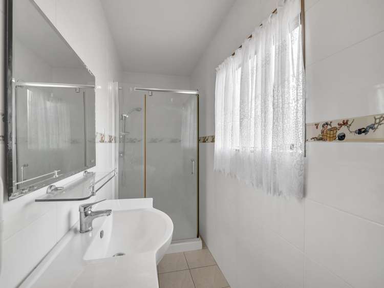 19d Gloucester Manurewa_17