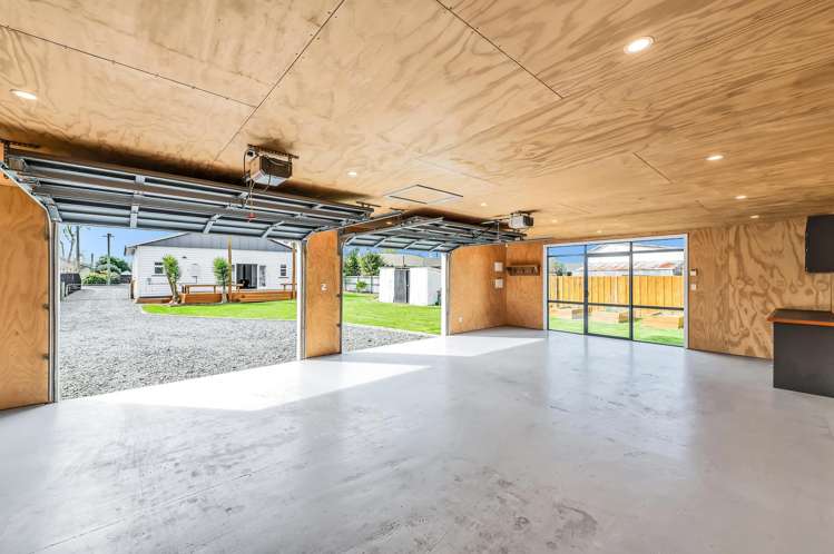 14 Lee Street Southbridge_23