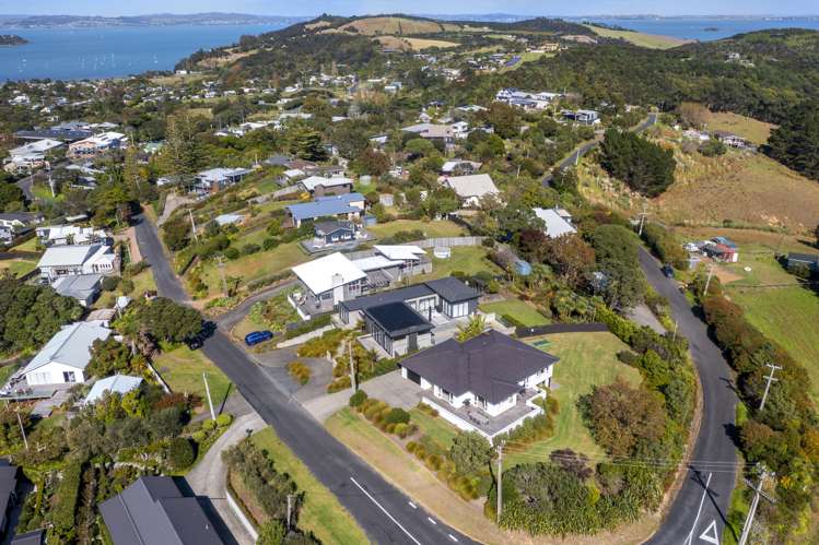 39 Tiri Road Oneroa_24