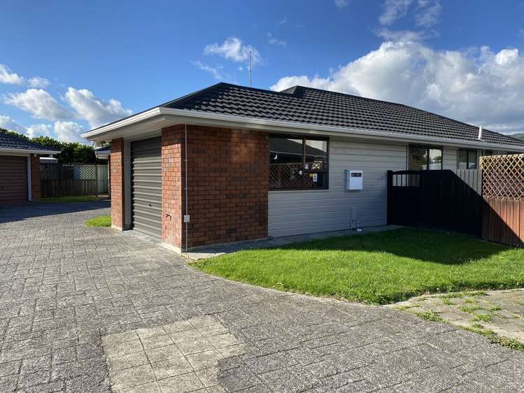 2/41 Athlone Crescent North_0