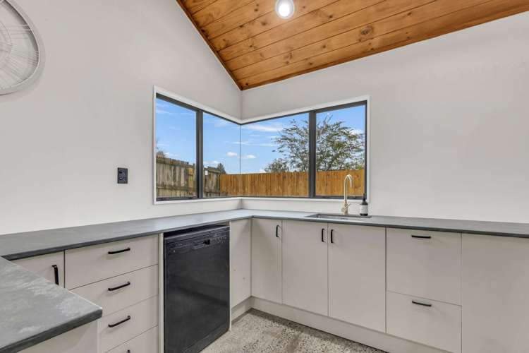16a Steeles Lane_5