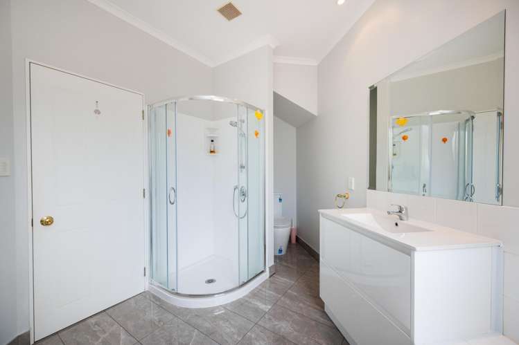 9 Balmoral Drive Terrace End_18