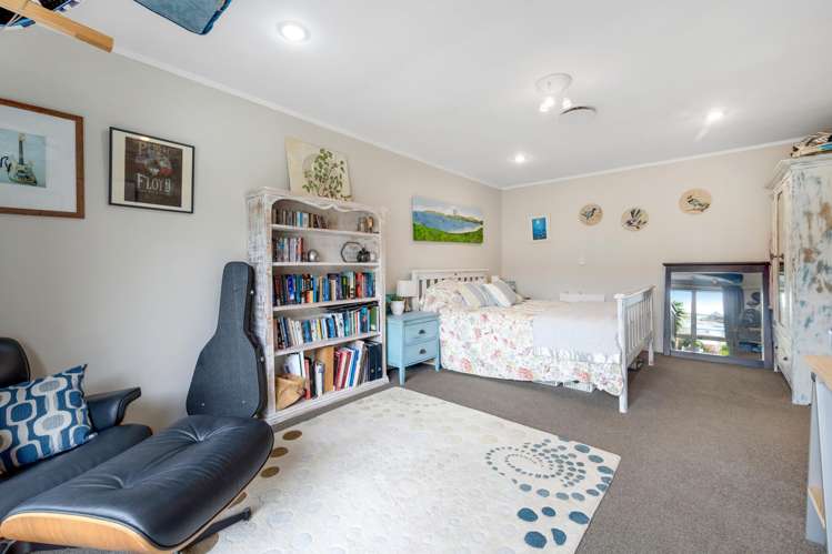 61 Gosford Drive Botany Downs_12