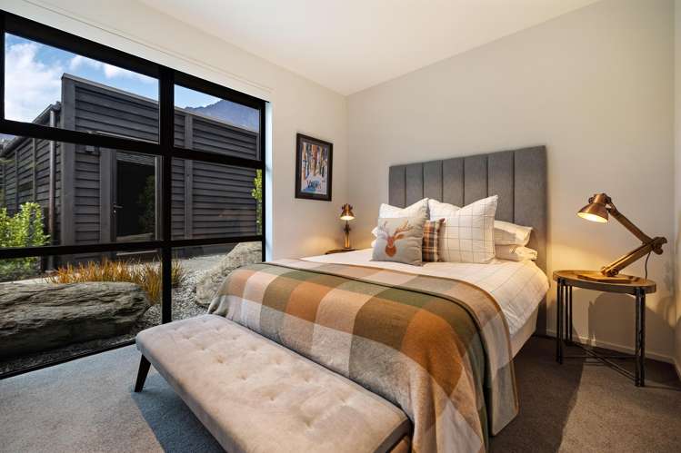 7 Reading Court Jacks Point_30