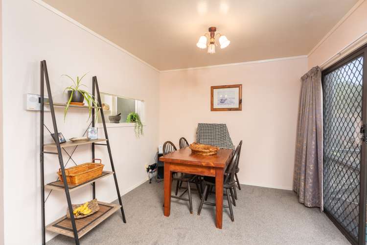 17 Earls Place Onerahi_6