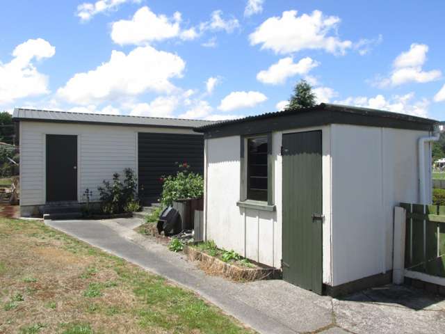 11 Plaskett Street Reefton_4