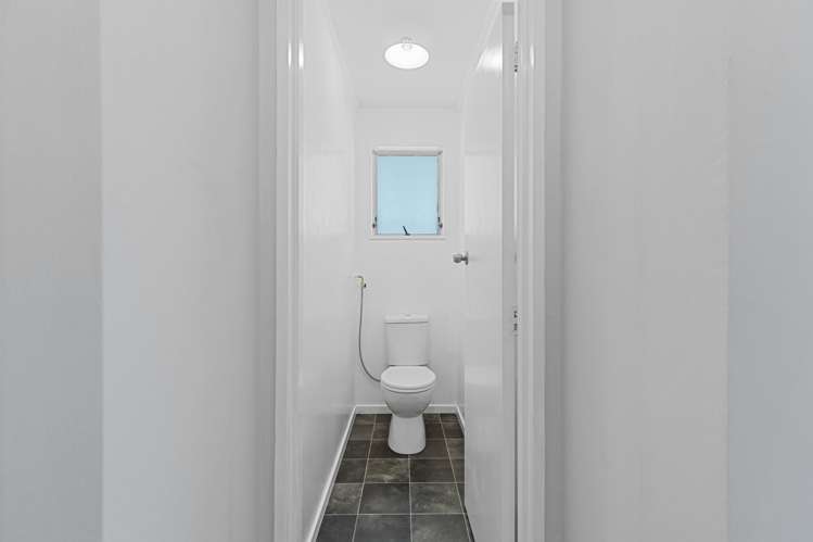 40 Somerset Crescent Highbury_16