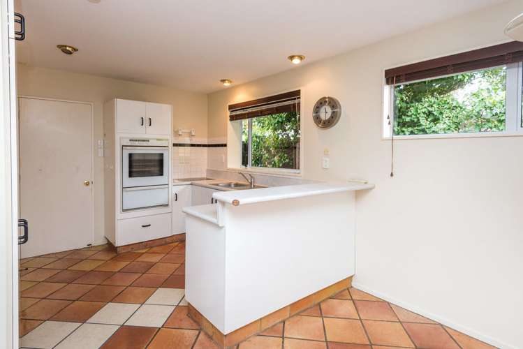 39b Bassett Street Burwood_2