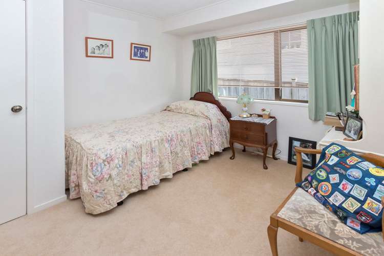 2/50 Moore Street Howick_11