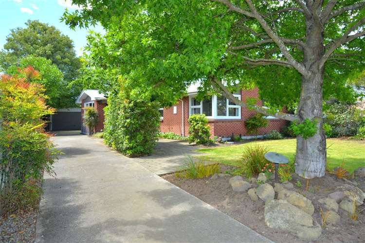 8 Fairmont Place Hornby_12