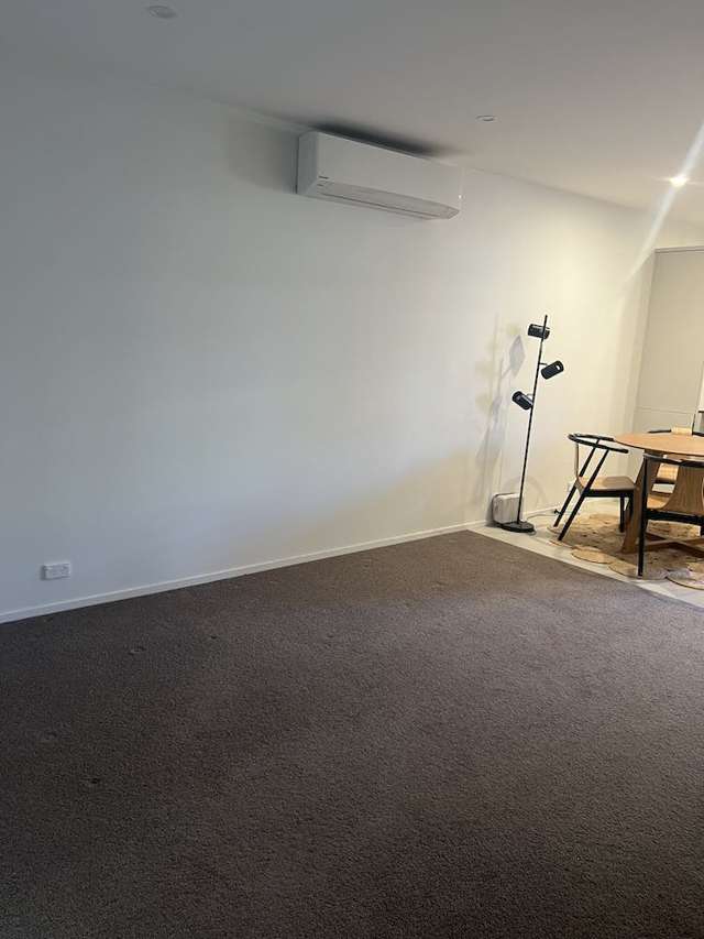 10 Paterae Lane Flat Bush_4