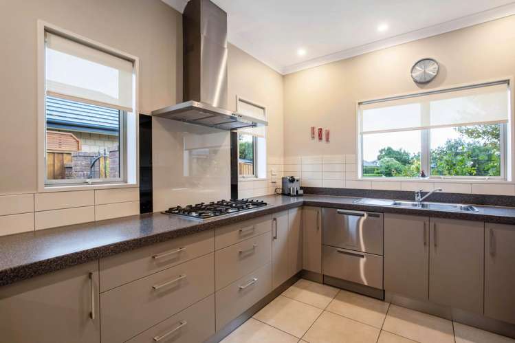 263 Southfield Drive Lincoln_11