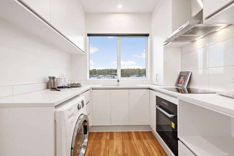 31 Castlebane Drive Flat Bush_13