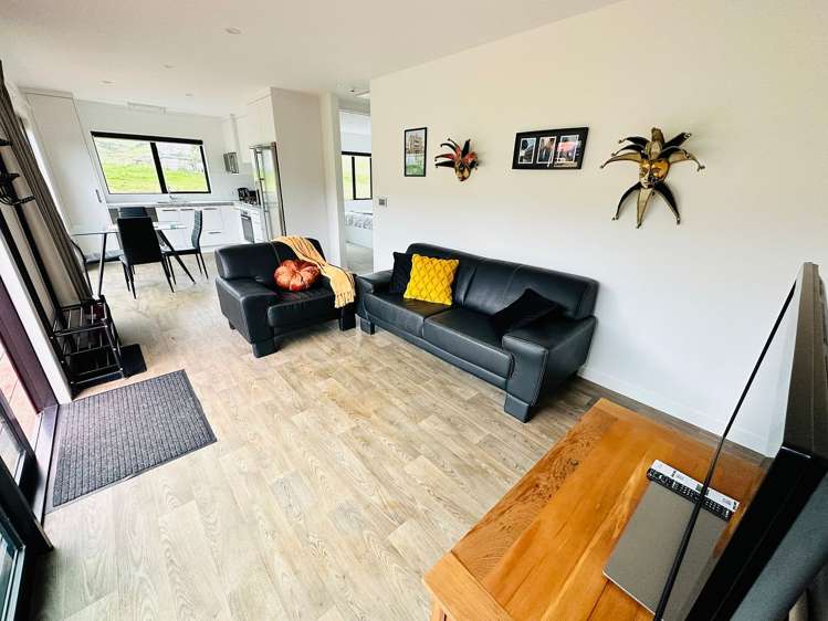 579 Pinnacle Hill Road Bombay_4