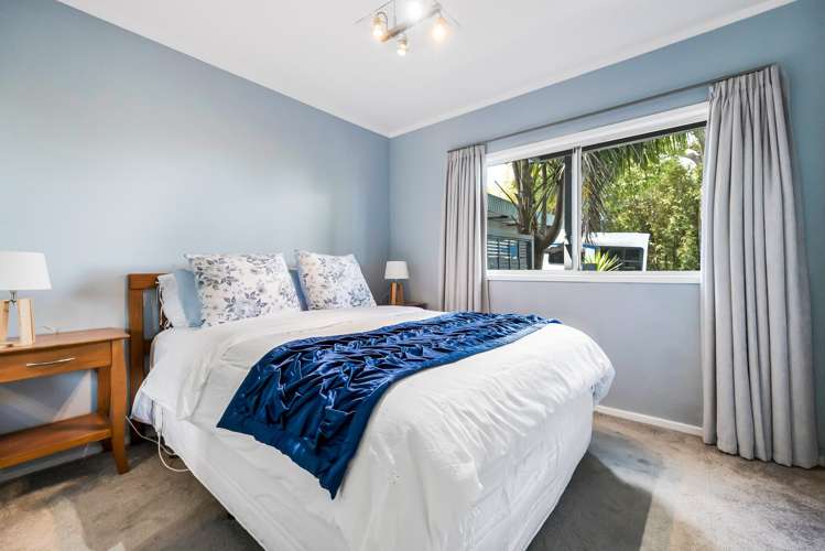 14A Kowhai Road Campbells Bay_16