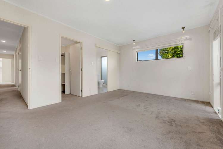 21A Bramley Drive Farm Cove_17