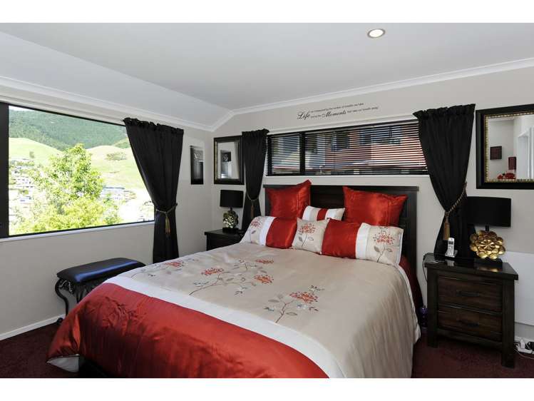 36 Olympus Way Richmond_11