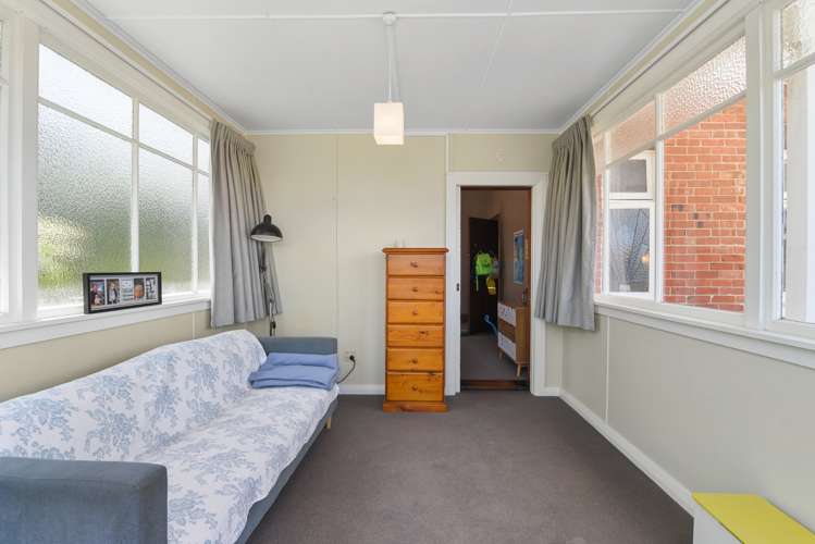 8 Rona Street Saint Kilda_12