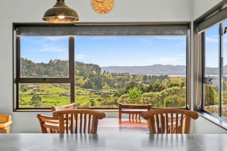 68 Valley View Road Otaika_4