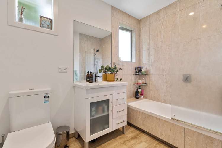 50a Willcott Street Mount Albert_15