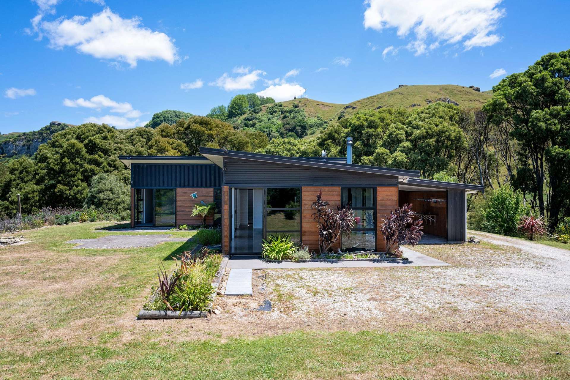 1995 Waimarama Road Waimarama_0