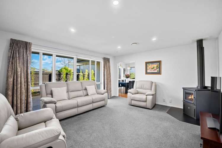7 Primrose Hill Lane Casebrook_7