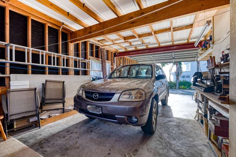 55 Seaview Road Cable Bay_14