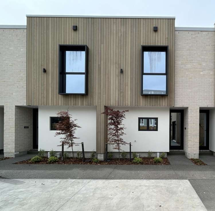 17/894 Colombo Street_0