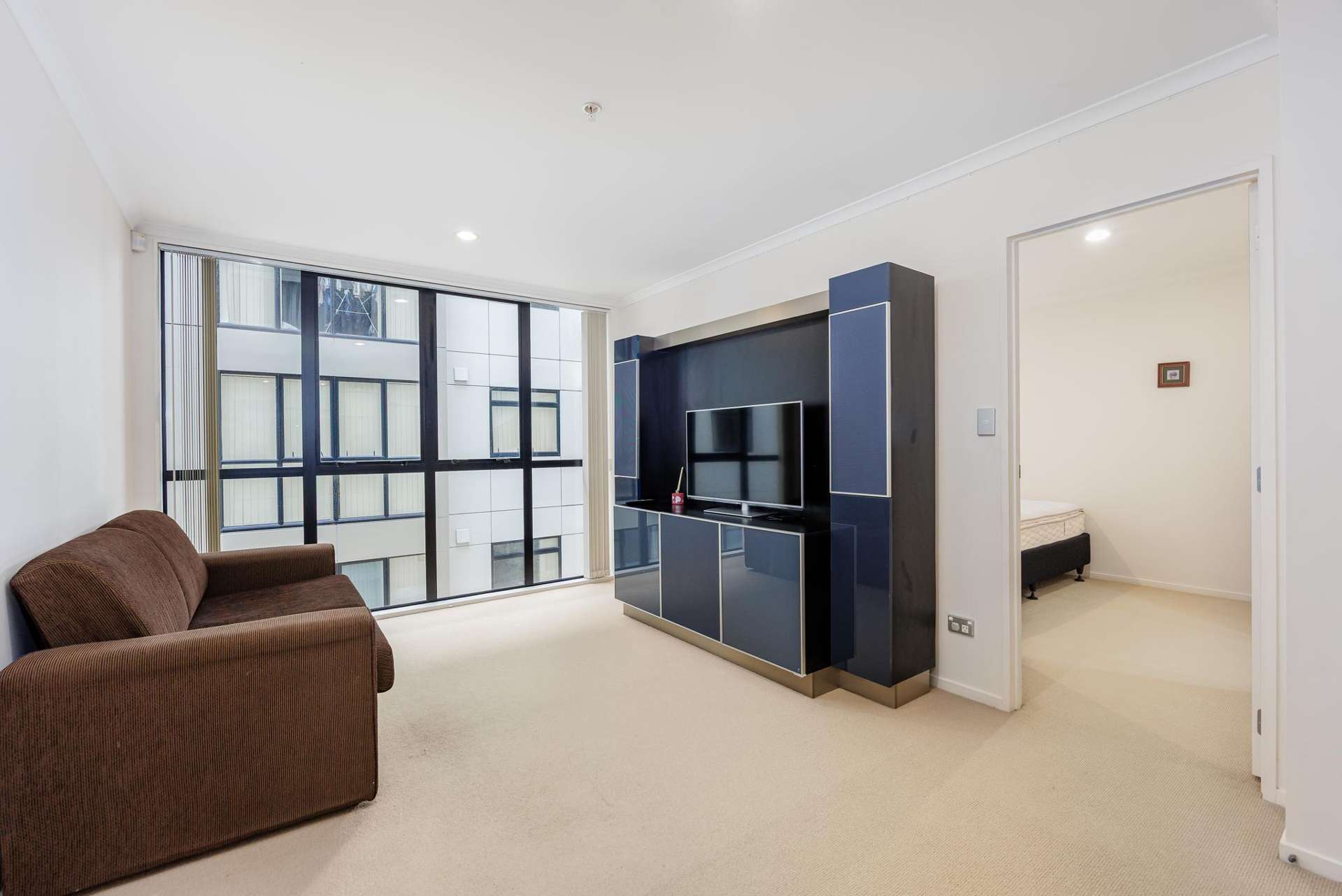 B401/176 Broadway Newmarket_0