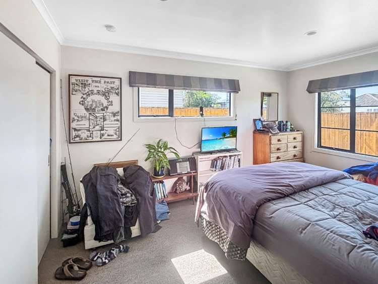 8A Trewin Street 10643_8