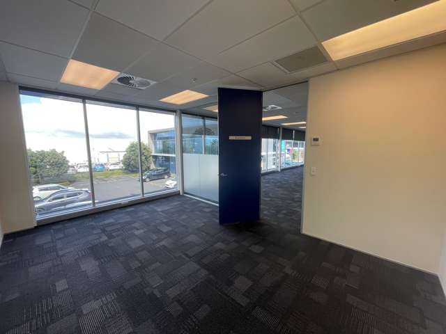 4 Pavilion Drive Mangere_1