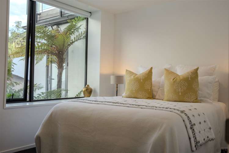 29 Soleares Avenue Mount Pleasant_22