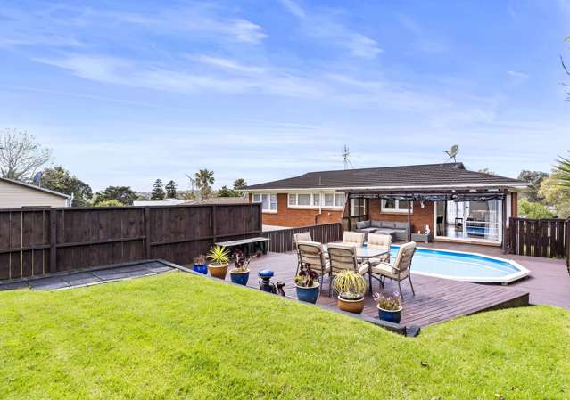 16 La Trobe Street Pakuranga Heights_1