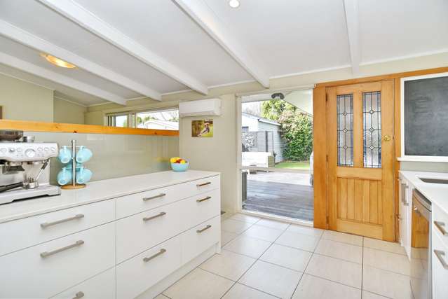 8 Crofton Road Harewood_2