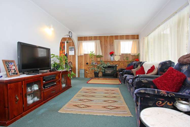 6 Kirton Crescent Manurewa_2