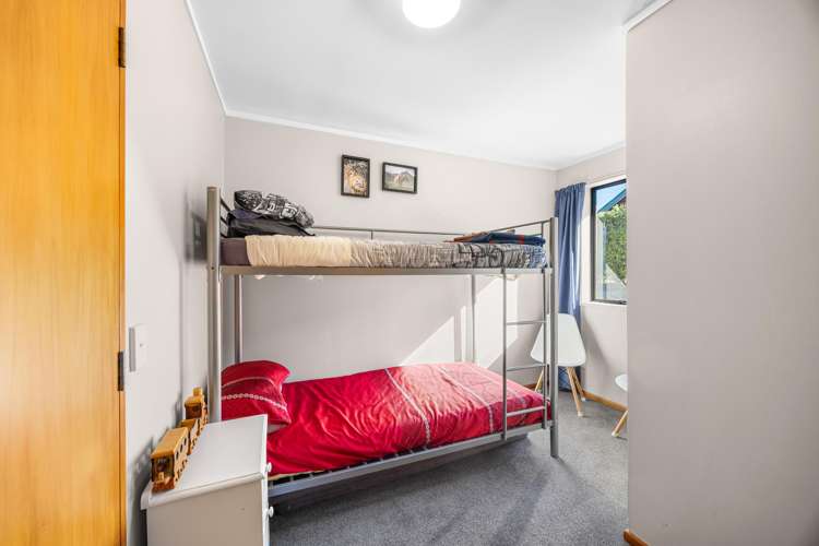 6B Mount Iron Drive Wanaka_11