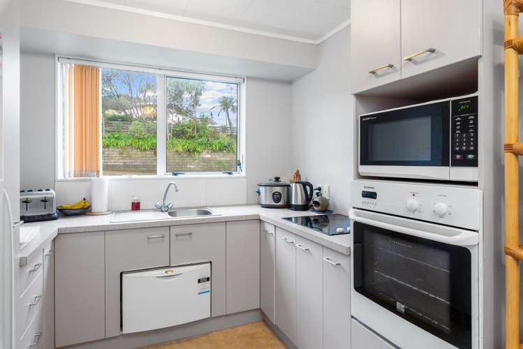 64 Poplar Avenue Raumati South_16