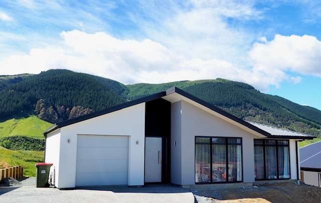 New with Panoramic Views