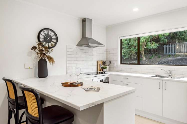 2/7 Tallington Crescent Torbay_10