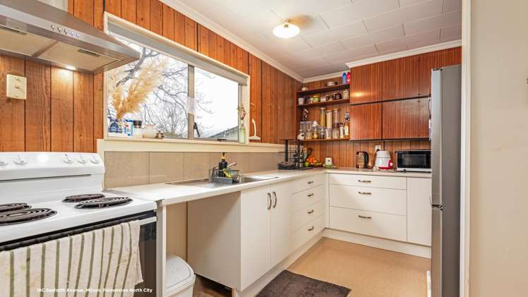 19 Seaforth Avenue Milson_18