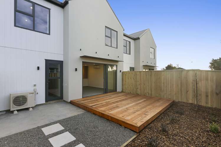 2/15 Tralee Place Bishopdale_10