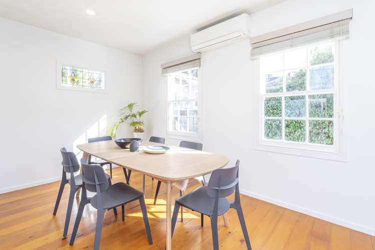 16 Beach Road Northcote Point_6