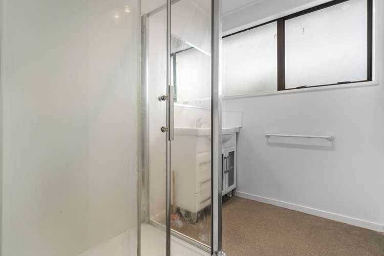 1/22 Norrie Smith Avenue Flat Bush_7