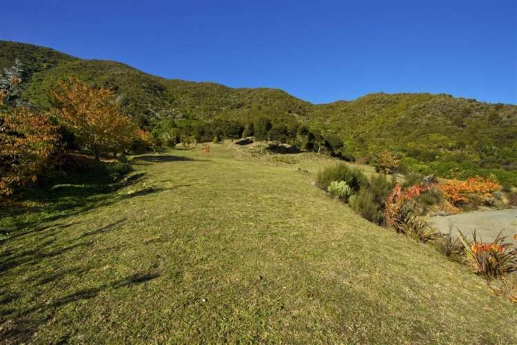 46 Pencarrow Crescent Wainuiomata_9