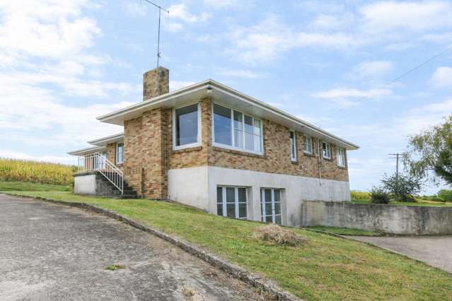 Country Home - Close to Rototuna High