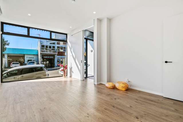 2/10 Central Road Kingsland_3