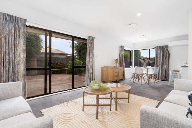 2/45 Reginald Street Burwood_11